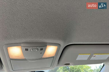 Хэтчбек Nissan Leaf 2012 в 