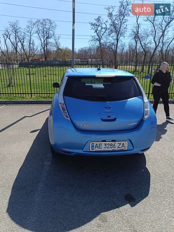 Хэтчбек Nissan Leaf 2013 в Днепре фото 10 Хэтчбек Nissan Leaf 2013 в Днепре