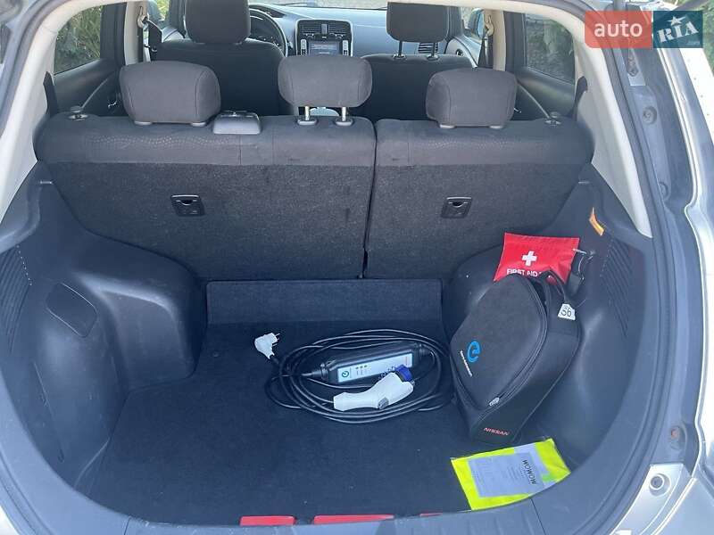 Хэтчбек Nissan Leaf 2015 в Первомайске