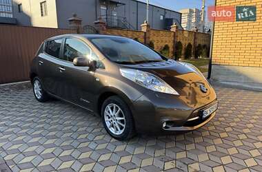 Хэтчбек Nissan Leaf 2015 в Ровно