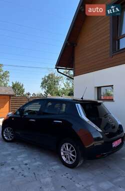 Хетчбек Nissan Leaf 2016 в Івано-Франківську