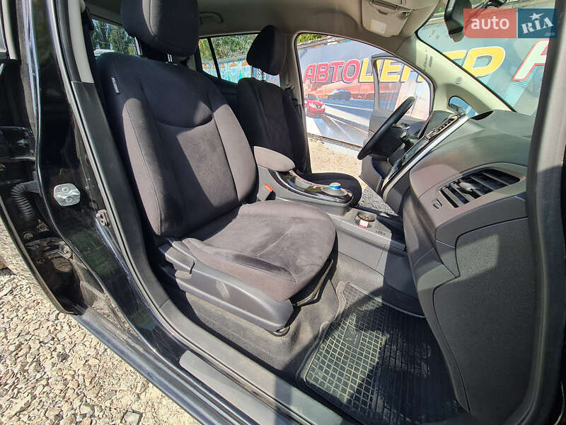 Хэтчбек Nissan Leaf 2016 в Киеве