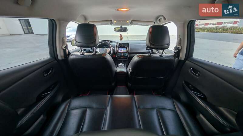 Хэтчбек Nissan Leaf 2013 в Луцке фото 17 Хэтчбек Nissan Leaf 2013 в Луцке