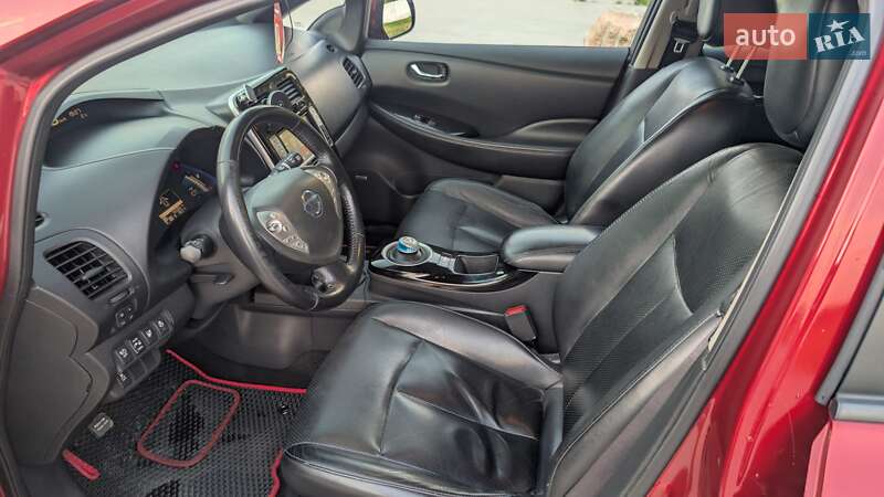 Хэтчбек Nissan Leaf 2013 в Луцке фото 24 Хэтчбек Nissan Leaf 2013 в Луцке