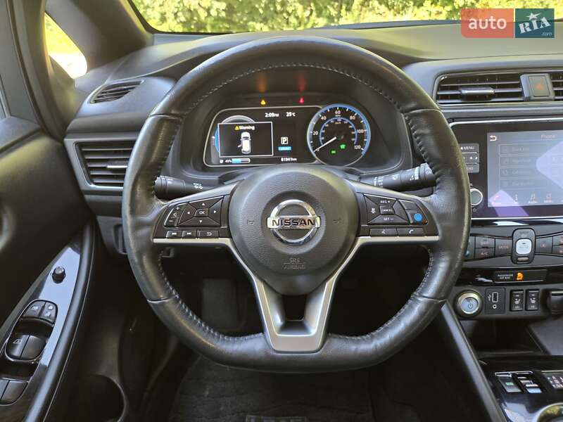 Хэтчбек Nissan Leaf 2019 в Хмельницком