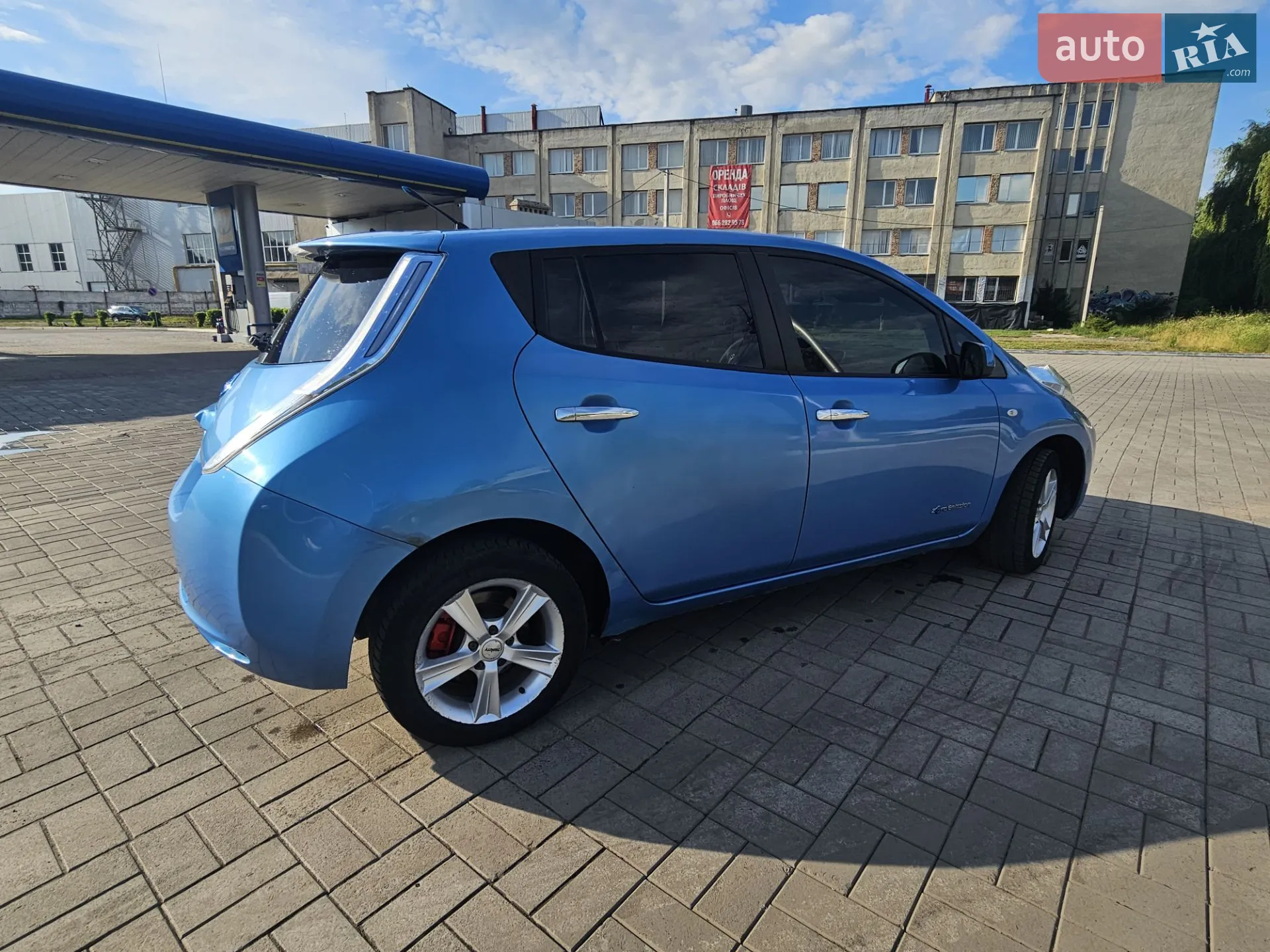 2011 Nissan Leaf - мініатюра 3