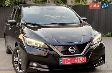 Хэтчбек Nissan Leaf 2021 в 