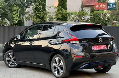 Хэтчбек Nissan Leaf 2021 в 