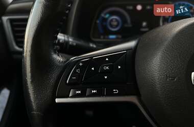 Хэтчбек Nissan Leaf 2021 в 