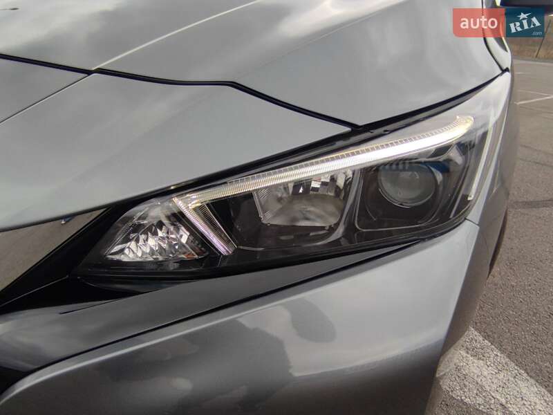 Хэтчбек Nissan Leaf 2020 в Ровно