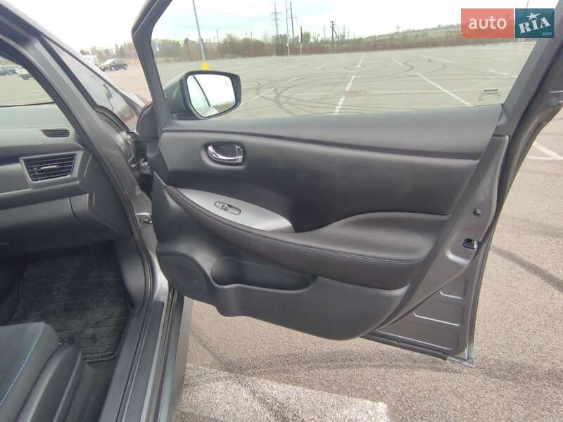 Хэтчбек Nissan Leaf 2020 в Ровно