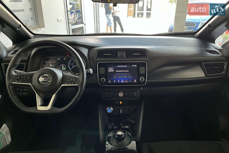 Хэтчбек Nissan Leaf 2019 в Шептицькому
