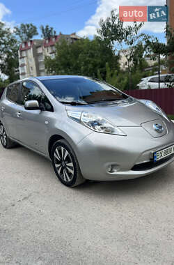 Хэтчбек Nissan Leaf 2013 в Каменец-Подольском