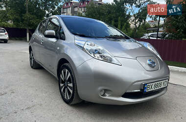 Хетчбек Nissan Leaf 2013 в Кам'янець-Подільському