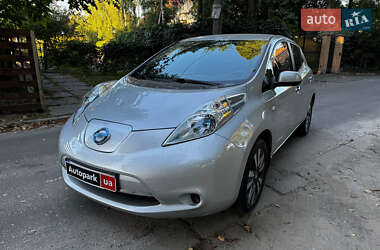 Хэтчбек Nissan Leaf 2016 в Киеве