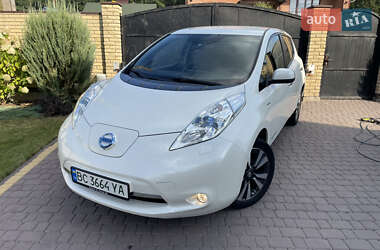 Хэтчбек Nissan Leaf 2015 в Шептицькому