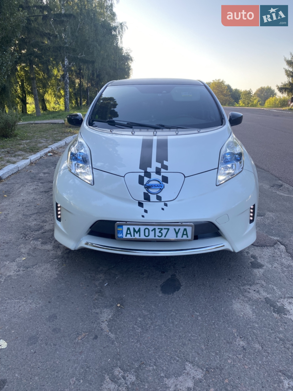 2017 Nissan Leaf - мініатюра 11