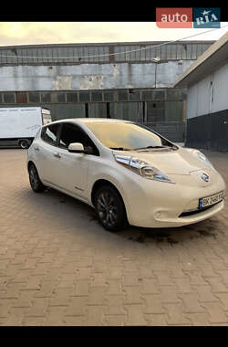 Хэтчбек Nissan Leaf 2014 в Ровно