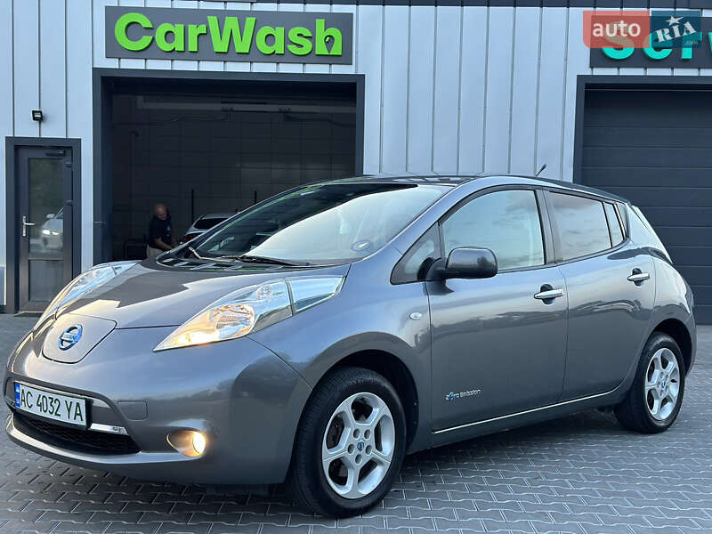 Хэтчбек Nissan Leaf 2013 в Владимире
