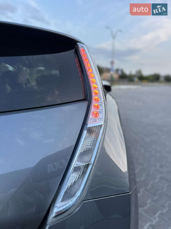 Хэтчбек Nissan Leaf 2013 в Владимире