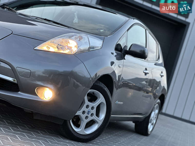 Хэтчбек Nissan Leaf 2013 в Владимире