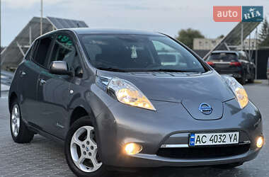 Хетчбек Nissan Leaf 2013 в Володимирі