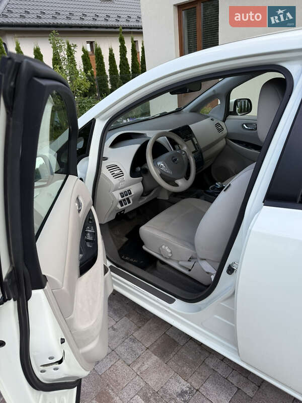 Хэтчбек Nissan Leaf 2012 в Львове фото 6 Хэтчбек Nissan Leaf 2012 в Львове