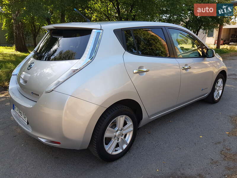 Хэтчбек Nissan Leaf 2012 в Белой Церкви