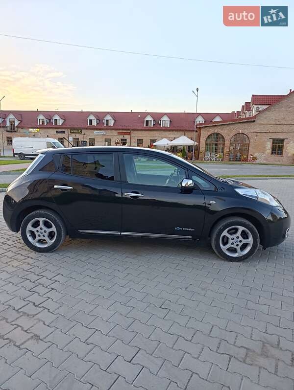 Хэтчбек Nissan Leaf 2014 в Тернополе