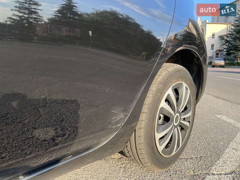 Хэтчбек Nissan Leaf 2013 в Василькове фото 2 Хэтчбек Nissan Leaf 2013 в Василькове