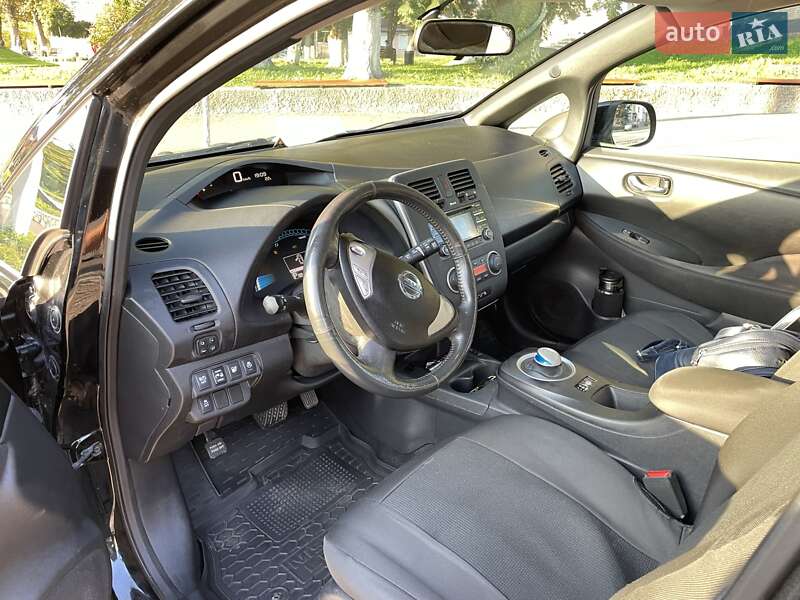 Хэтчбек Nissan Leaf 2013 в Василькове фото 4 Хэтчбек Nissan Leaf 2013 в Василькове