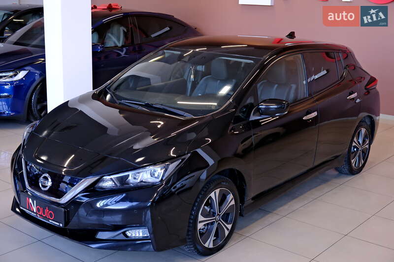 Хэтчбек Nissan Leaf 2022 в Одессе