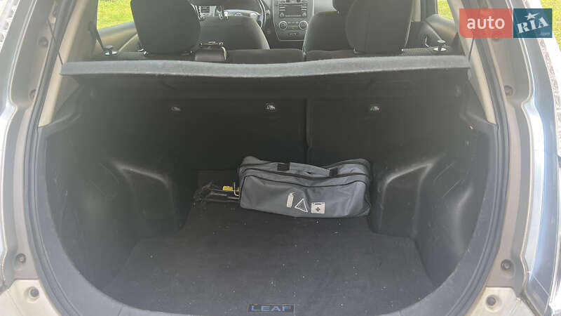 Хетчбек Nissan Leaf 2013 в Львові