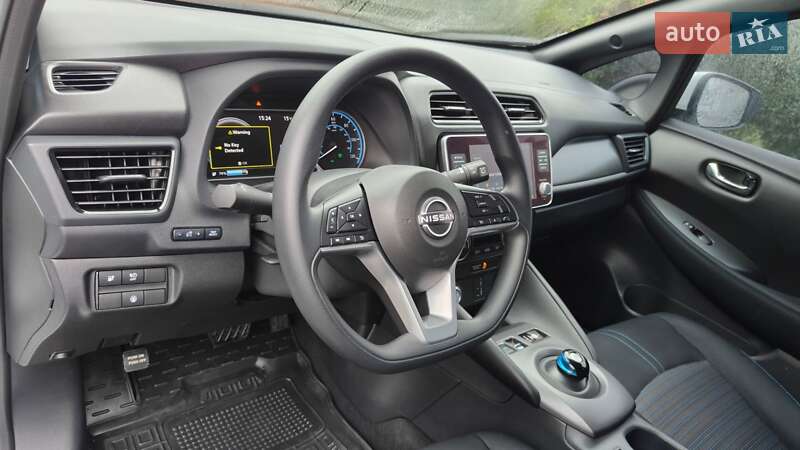 Хэтчбек Nissan Leaf 2024 в Тернополе