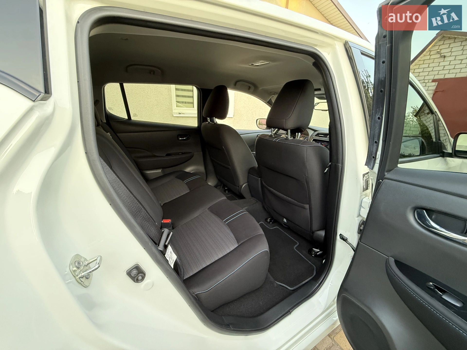 2020 Nissan Leaf - мініатюра 30