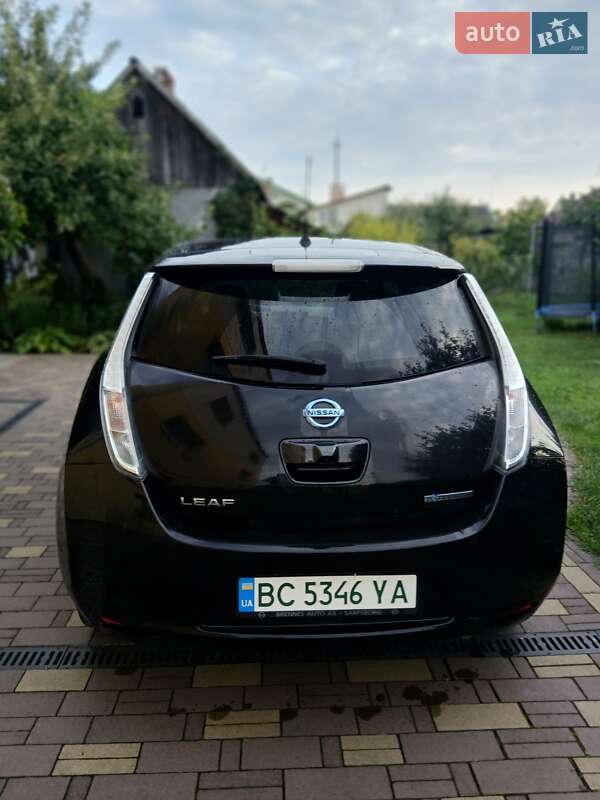 Хэтчбек Nissan Leaf 2016 в Львове