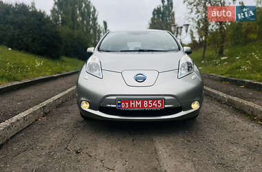 Хэтчбек Nissan Leaf 2015 в Ровно