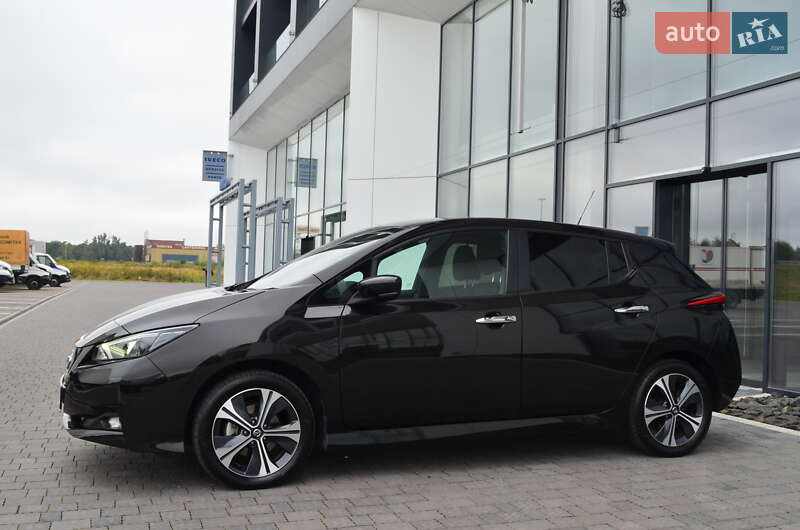 Хэтчбек Nissan Leaf 2020 в Львове