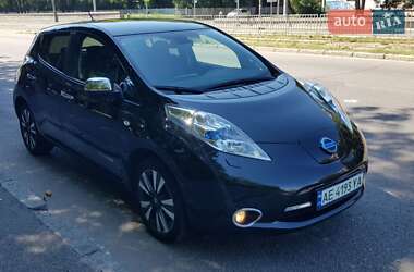 Хетчбек Nissan Leaf 2015 в Дніпрі