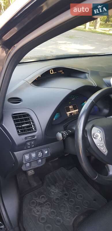 Хэтчбек Nissan Leaf 2015 в Днепре фото 12 Хэтчбек Nissan Leaf 2015 в Днепре
