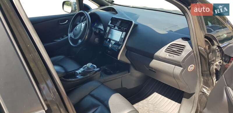 Хэтчбек Nissan Leaf 2015 в Днепре фото 23 Хэтчбек Nissan Leaf 2015 в Днепре