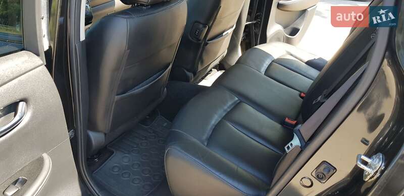 Хэтчбек Nissan Leaf 2015 в Днепре фото 28 Хэтчбек Nissan Leaf 2015 в Днепре