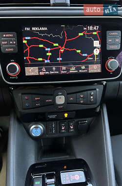Хэтчбек Nissan Leaf 2022 в 