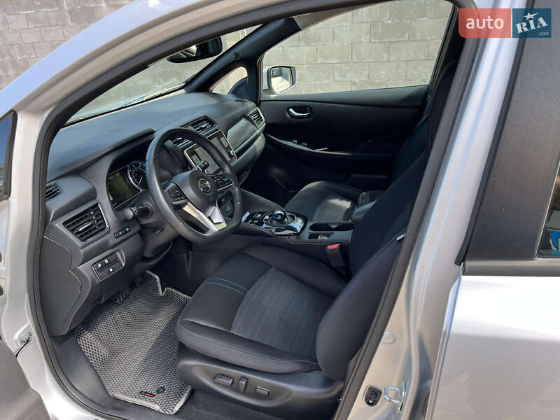 Хетчбек Nissan Leaf 2019 в Рівному