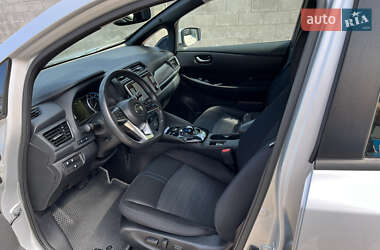 Хэтчбек Nissan Leaf 2019 в 