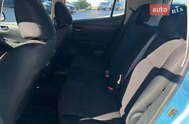Хэтчбек Nissan Leaf 2014 в 