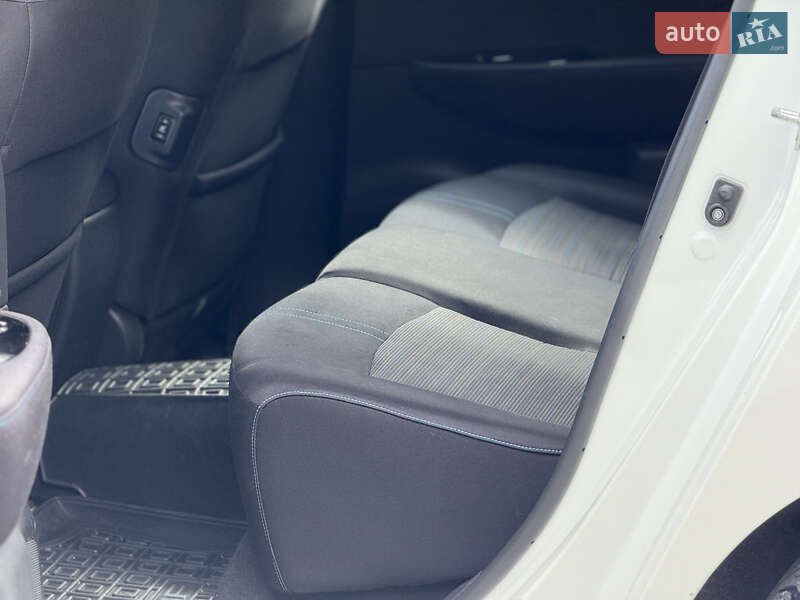 Хетчбек Nissan Leaf 2018 в Тернополі фото 32 Хетчбек Nissan Leaf 2018 в Тернополі