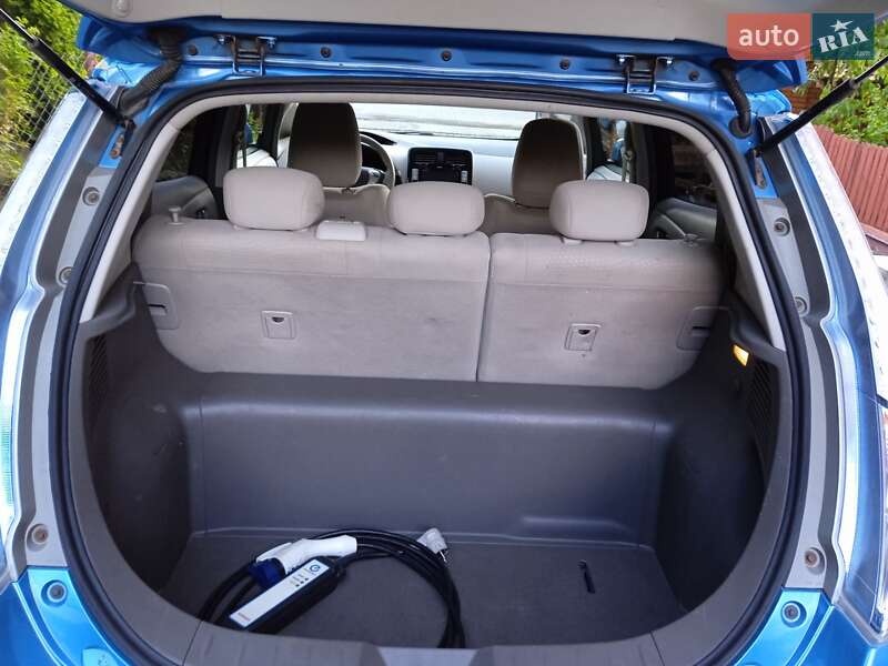 Хетчбек Nissan Leaf 2012 в Луцьку