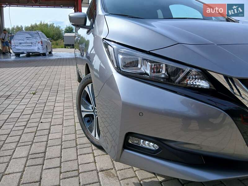 Хэтчбек Nissan Leaf 2020 в Ивано-Франковске