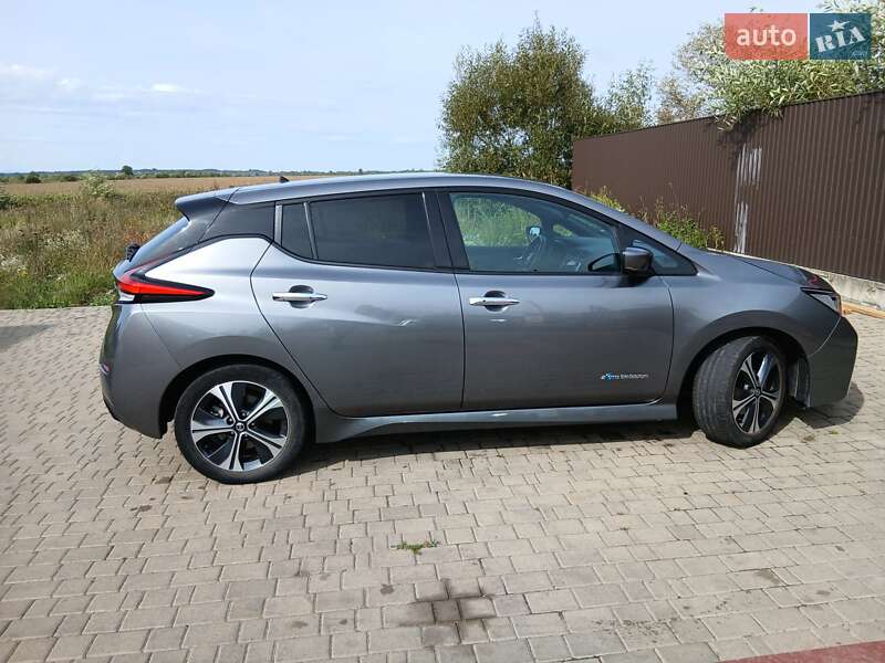 Хэтчбек Nissan Leaf 2020 в Ивано-Франковске